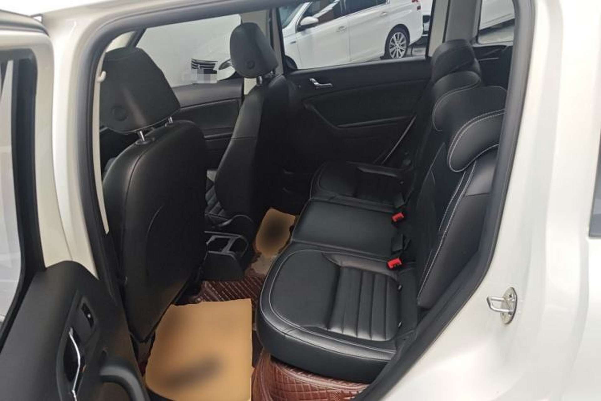 Used Skoda Yeti 2017 TSI280 DSG Car Enjoy Brothers Edition Left Rear Seat