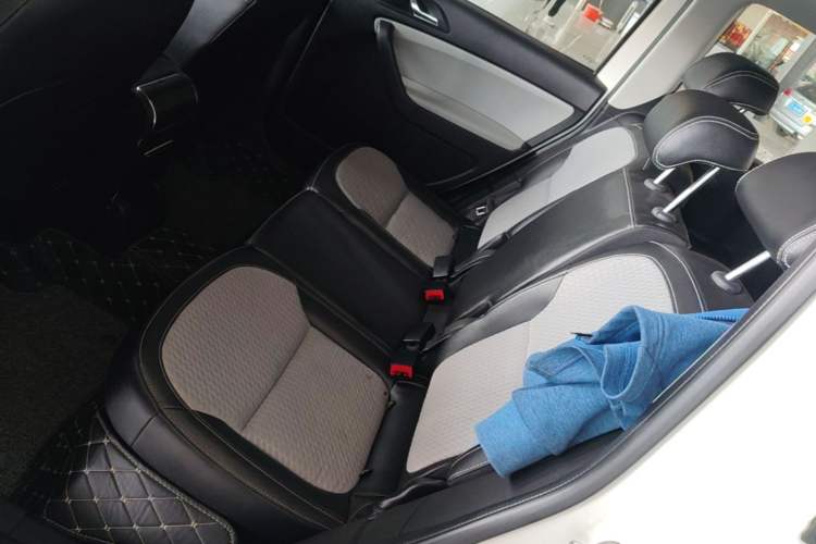 Used Skoda Yeti 2017 TSI280 DSG Advanced Edition Left Rear Seat