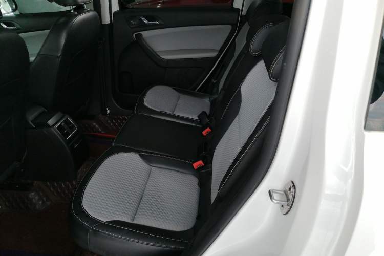 Used Skoda Yeti 2017 TSI280 DSG Advanced Edition Left Rear Seat