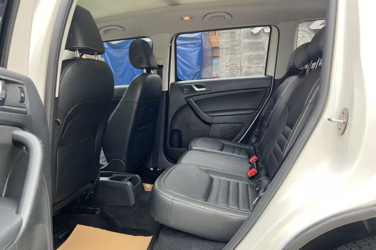 Used Skoda Yeti 2017 TSI280 DSG Car Enjoy Brothers Edition Left Rear Seat