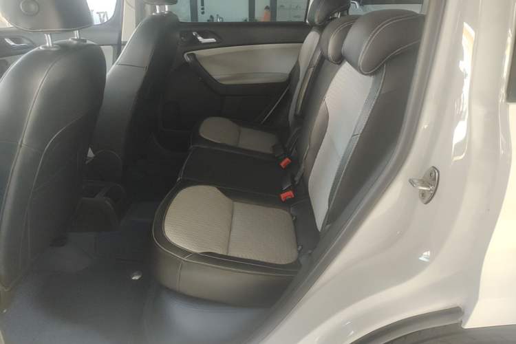 Used Skoda Yeti 2017 TSI280 DSG Advanced Edition Left Rear Seat