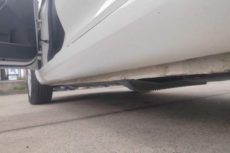 Used Skoda Yeti 2017 TSI280 DSG Advanced Edition Left Side Sill