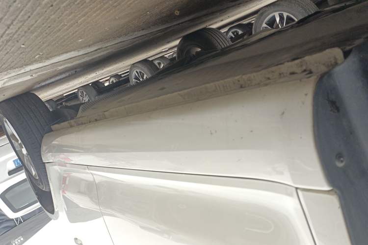 Used Skoda Yeti 2017 TSI280 DSG Advanced Edition Left Side Sill