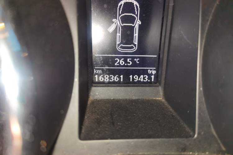 Used Skoda Yeti 2017 TSI280 DSG Innovation Edition Odometer Close Up