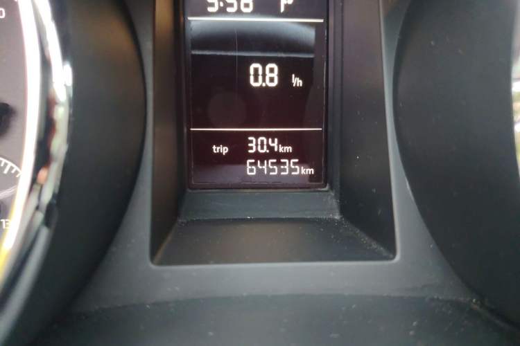 Used Skoda Yeti 2017 TSI280 DSG Advanced Edition Odometer Close Up