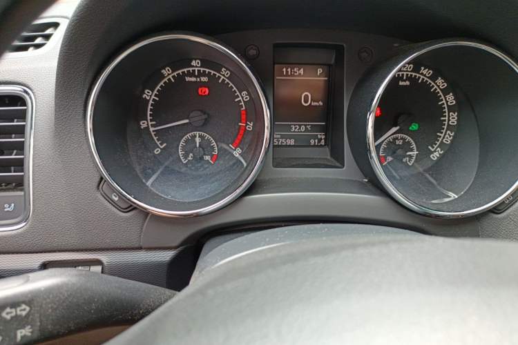 Used Skoda Yeti 2017 TSI280 DSG Car Enjoy Brothers Edition Odometer Close Up