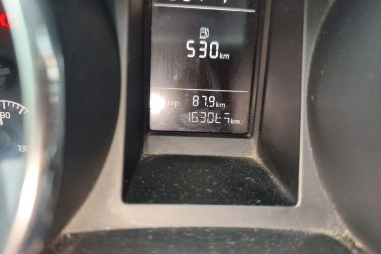 Used Skoda Yeti 2017 TSI280 DSG Advanced Edition Odometer Close Up