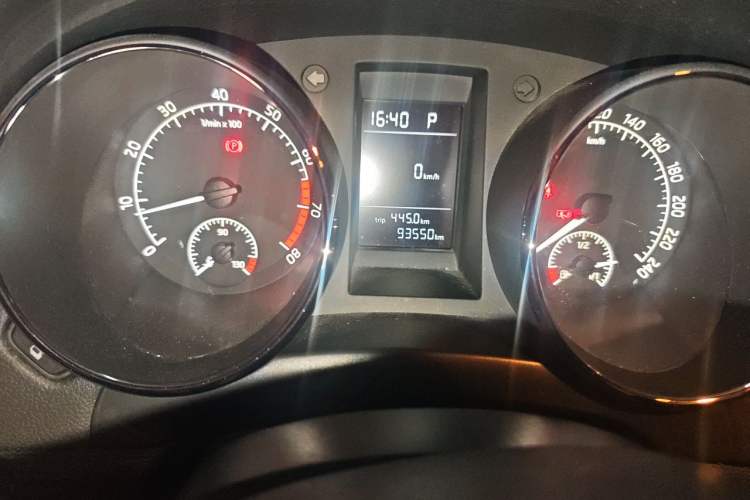 Used Skoda Yeti 2017 TSI280 DSG Advanced Edition Odometer Close Up