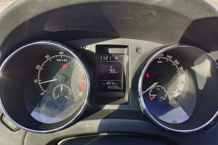 Used Skoda Yeti 2017 TSI280 DSG Advanced Edition Odometer Close Up
