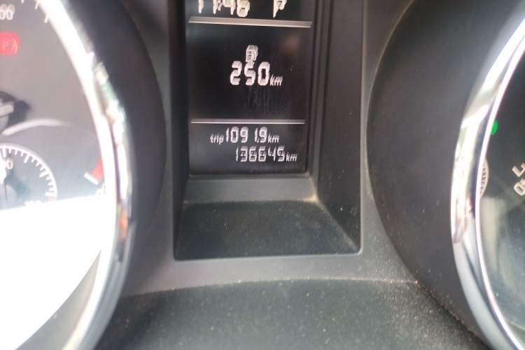 Used Skoda Yeti 2017 TSI280 DSG Advanced Edition Odometer Close Up