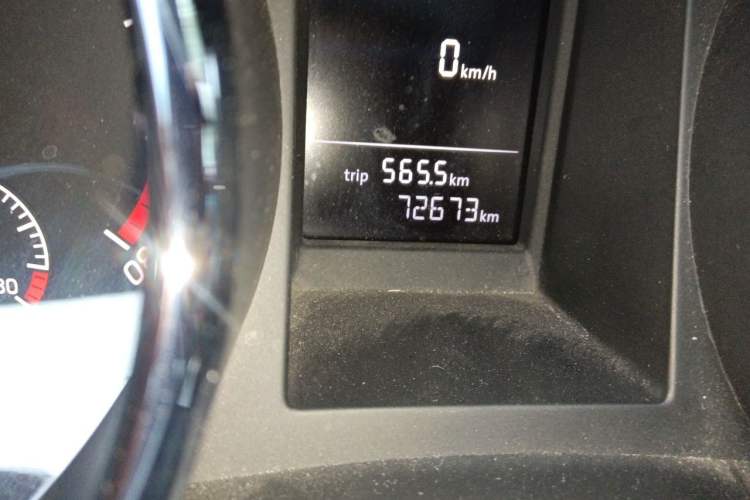 Used Skoda Yeti 2017 TSI280 DSG Advanced Edition Odometer Close Up