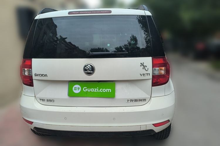 Used Skoda Yeti 2017 TSI280 DSG Car Enjoy Brothers Edition Rear