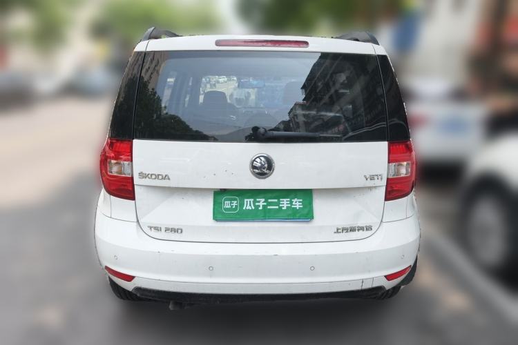 Used Skoda Yeti 2017 TSI280 DSG Car Enjoy Brothers Edition Rear