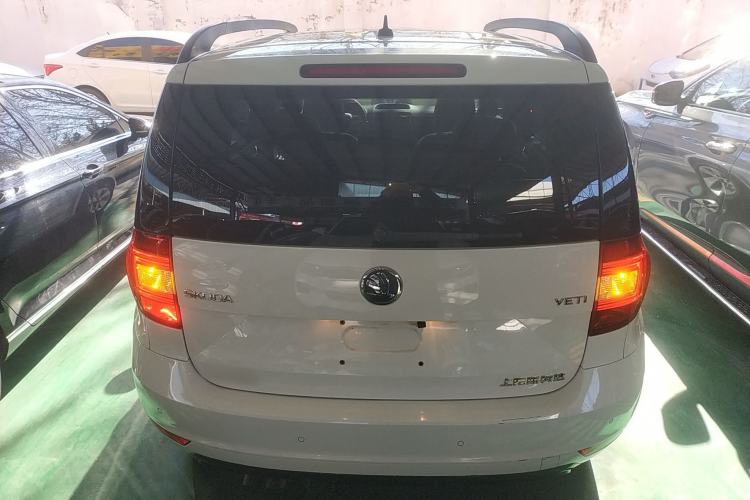 Used Skoda Yeti 2017 TSI280 DSG Car Enjoy Brothers Edition Rear