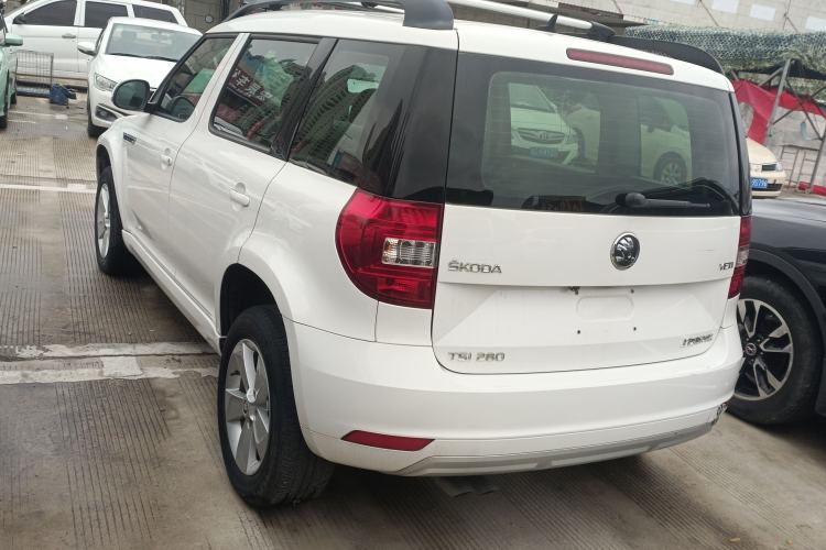 Used Skoda Yeti 2017 TSI280 DSG Advanced Edition Rear Left 45 Deg