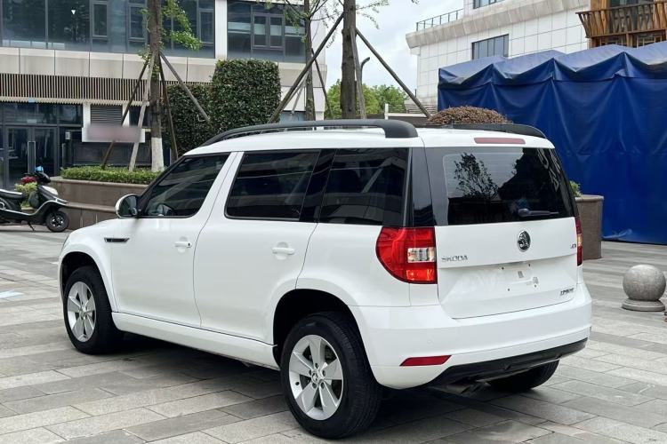 Used Skoda Yeti 2017 TSI280 DSG Car Enjoy Brothers Edition Rear Left 45 Deg