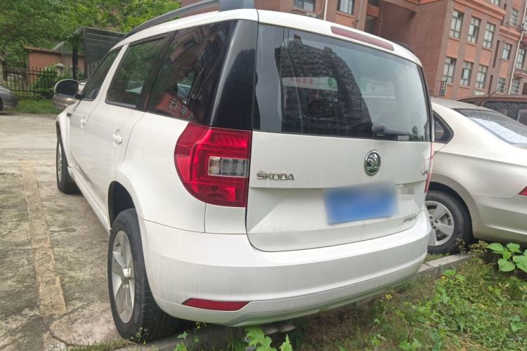 Used Skoda Yeti 2017 TSI280 DSG Advanced Edition Rear Left 45 Deg