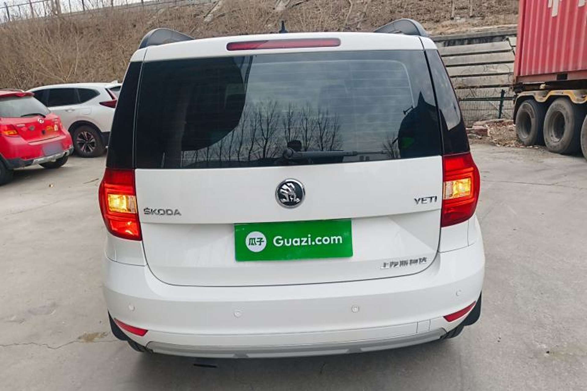 Used Skoda Yeti 2017 1.6L Manual Front-Wheel-Drive Version Rear