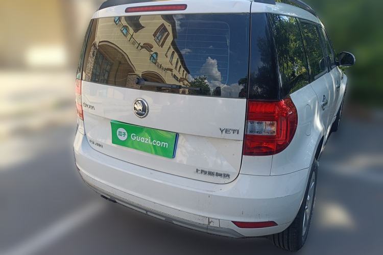 Used Skoda Yeti 2017 TSI280 DSG Advanced Edition Rear Right 45 Deg