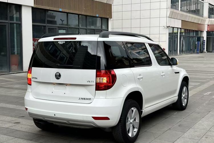 Used Skoda Yeti 2017 TSI280 DSG Advanced Edition Rear Right 45 Deg