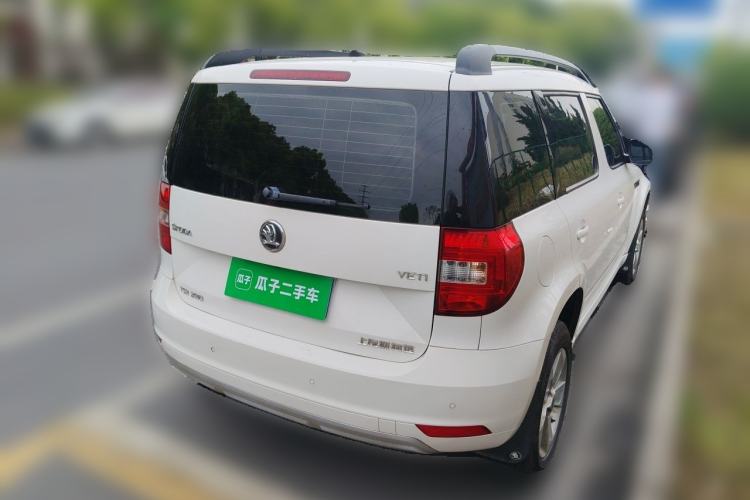 Used Skoda Yeti 2017 TSI280 DSG Advanced Edition Rear Right 45 Deg