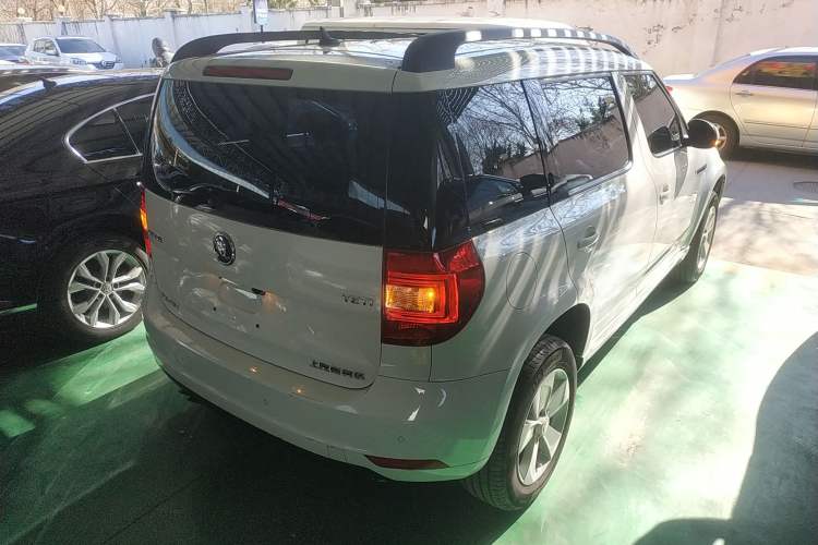 Used Skoda Yeti 2017 TSI280 DSG Car Enjoy Brothers Edition Rear Right 45 Deg