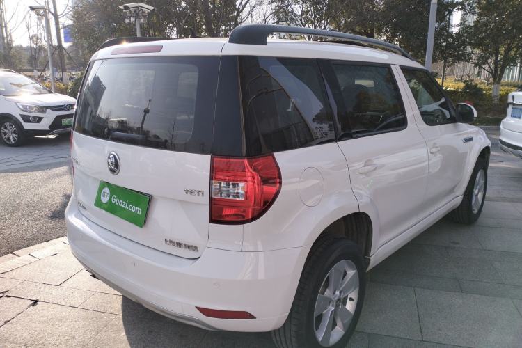 Used Skoda Yeti 2017 TSI280 DSG Advanced Edition Rear Right 45 Deg