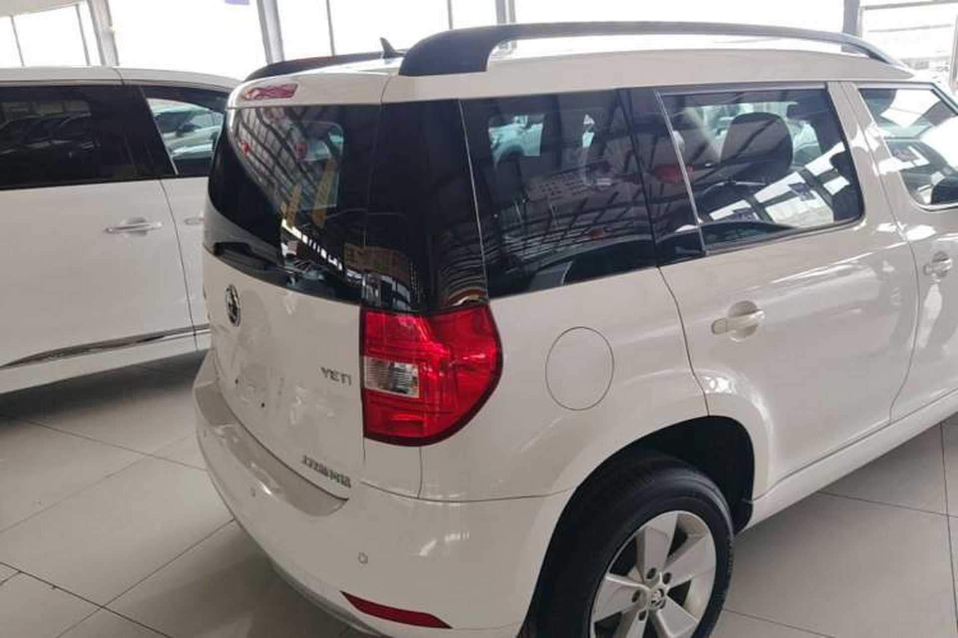 Used Skoda Yeti 2017 TSI280 DSG Advanced Edition Rear Right 45 Deg