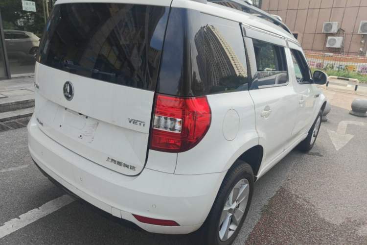 Used Skoda Yeti 2017 TSI280 DSG Car Enjoy Brothers Edition Rear Right 45 Deg