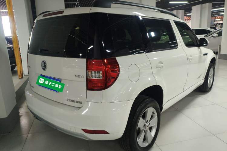 Used Skoda Yeti 2017 TSI280 DSG Advanced Edition Rear Right 45 Deg