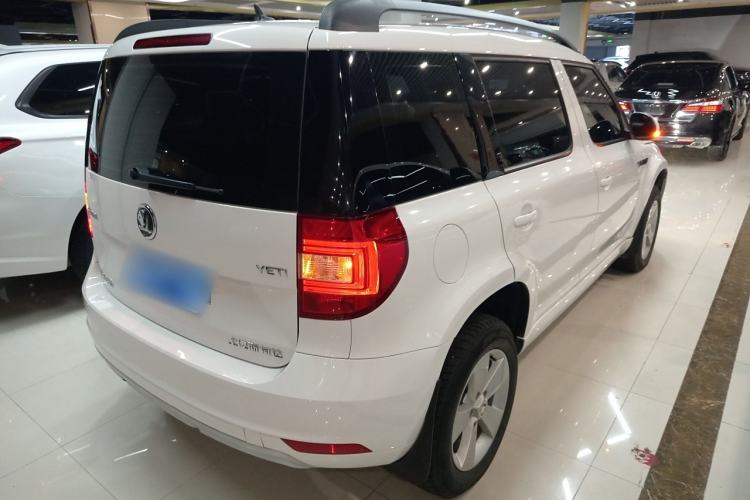 Used Skoda Yeti 2017 TSI280 DSG Advanced Edition Rear Right 45 Deg