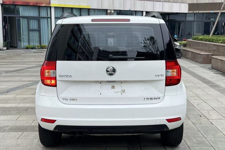 Used Skoda Yeti 2017 TSI280 DSG Car Enjoy Brothers Edition Rear