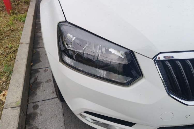 Used Skoda Yeti 2017 TSI280 DSG Advanced Edition Right Front Headlight