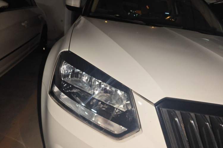 Used Skoda Yeti 2017 TSI280 DSG Innovation Edition Right Front Headlight