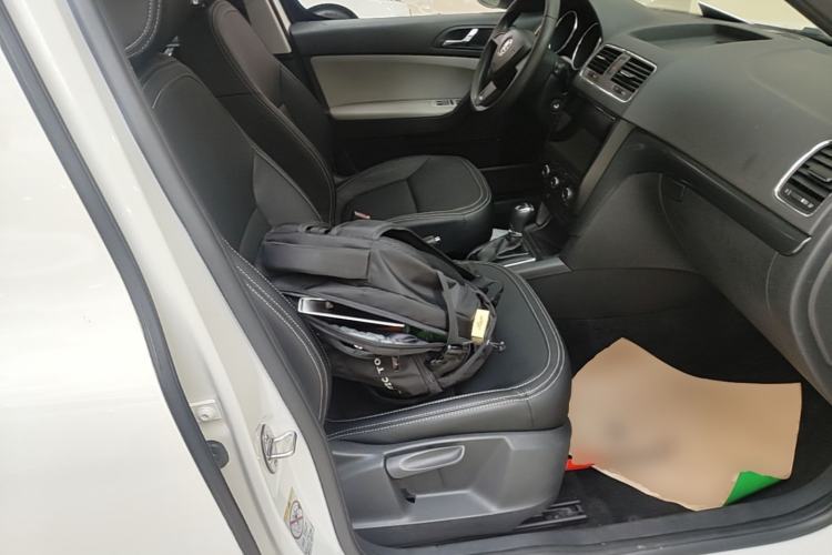Used Skoda Yeti 2017 TSI280 DSG Advanced Edition Right Front Seat