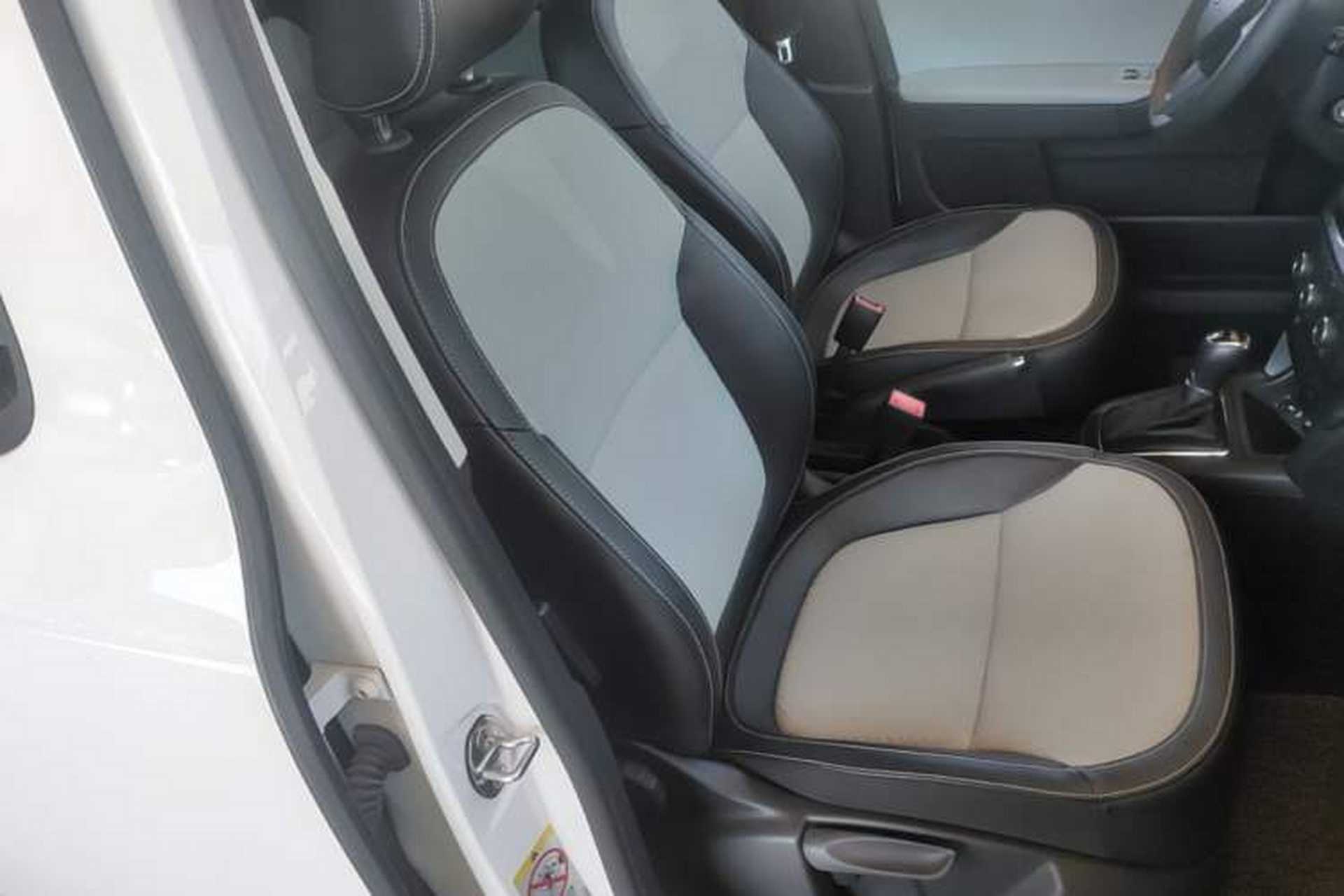 Used Skoda Yeti 2017 TSI280 DSG Advanced Edition Right Front Seat