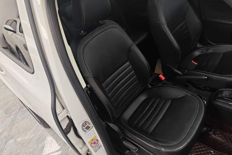 Used Skoda Yeti 2017 TSI280 DSG Car Enjoy Brothers Edition Right Front Seat