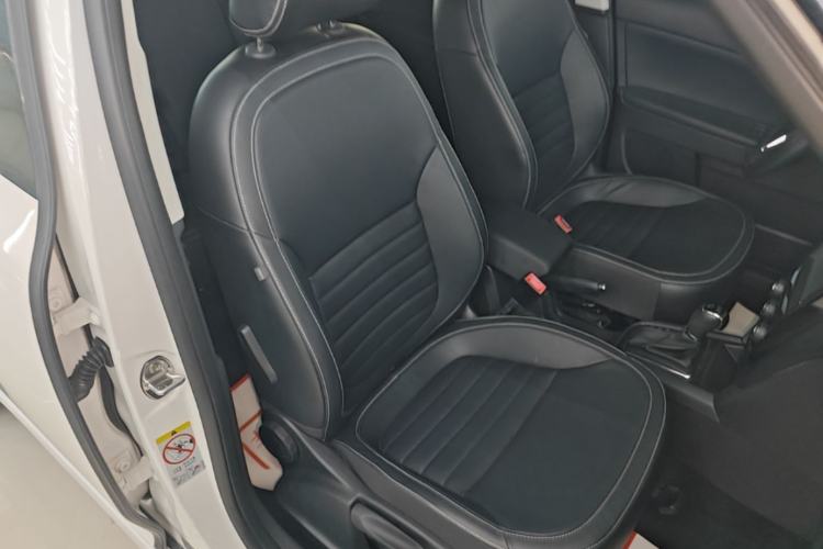 Used Skoda Yeti 2017 TSI280 DSG Innovation Edition Right Front Seat