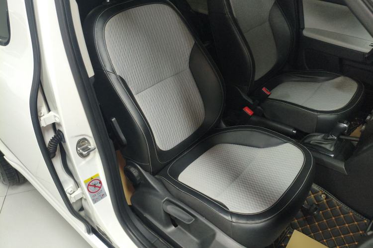 Used Skoda Yeti 2017 TSI280 DSG Advanced Edition Right Front Seat