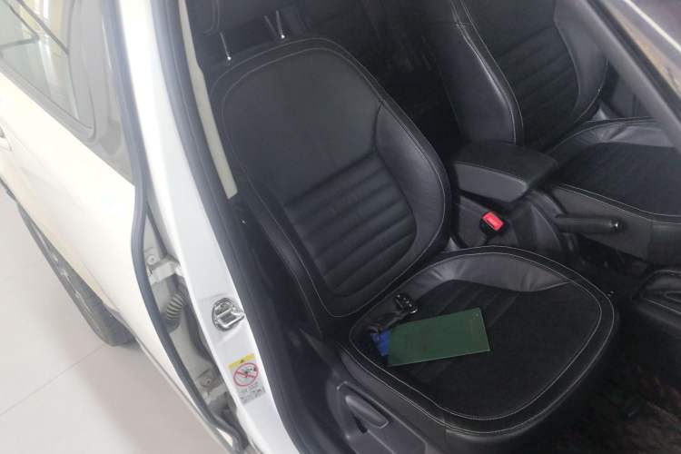 Used Skoda Yeti 2017 TSI300 DSG Luxury Edition Right Front Seat