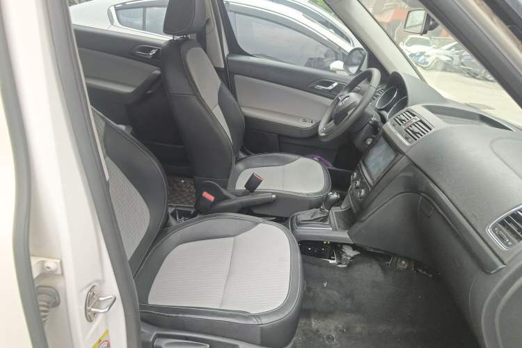 Used Skoda Yeti 2017 TSI280 DSG Advanced Edition Right Front Seat