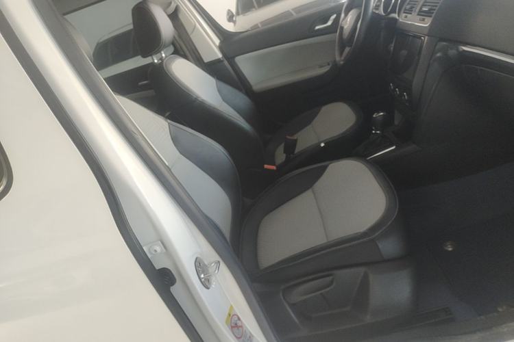 Used Skoda Yeti 2017 TSI280 DSG Advanced Edition Right Front Seat