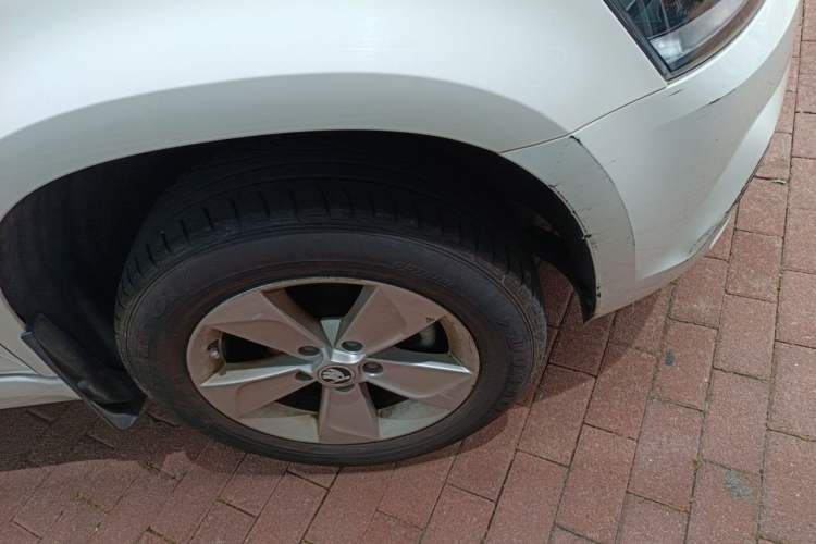 Used Skoda Yeti 2017 TSI280 DSG Car Enjoy Brothers Edition Right Front Wheel Hub