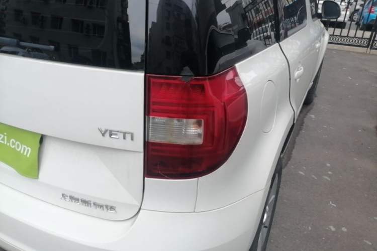 Used Skoda Yeti 2017 TSI280 DSG Advanced Edition Right Rear Taillight