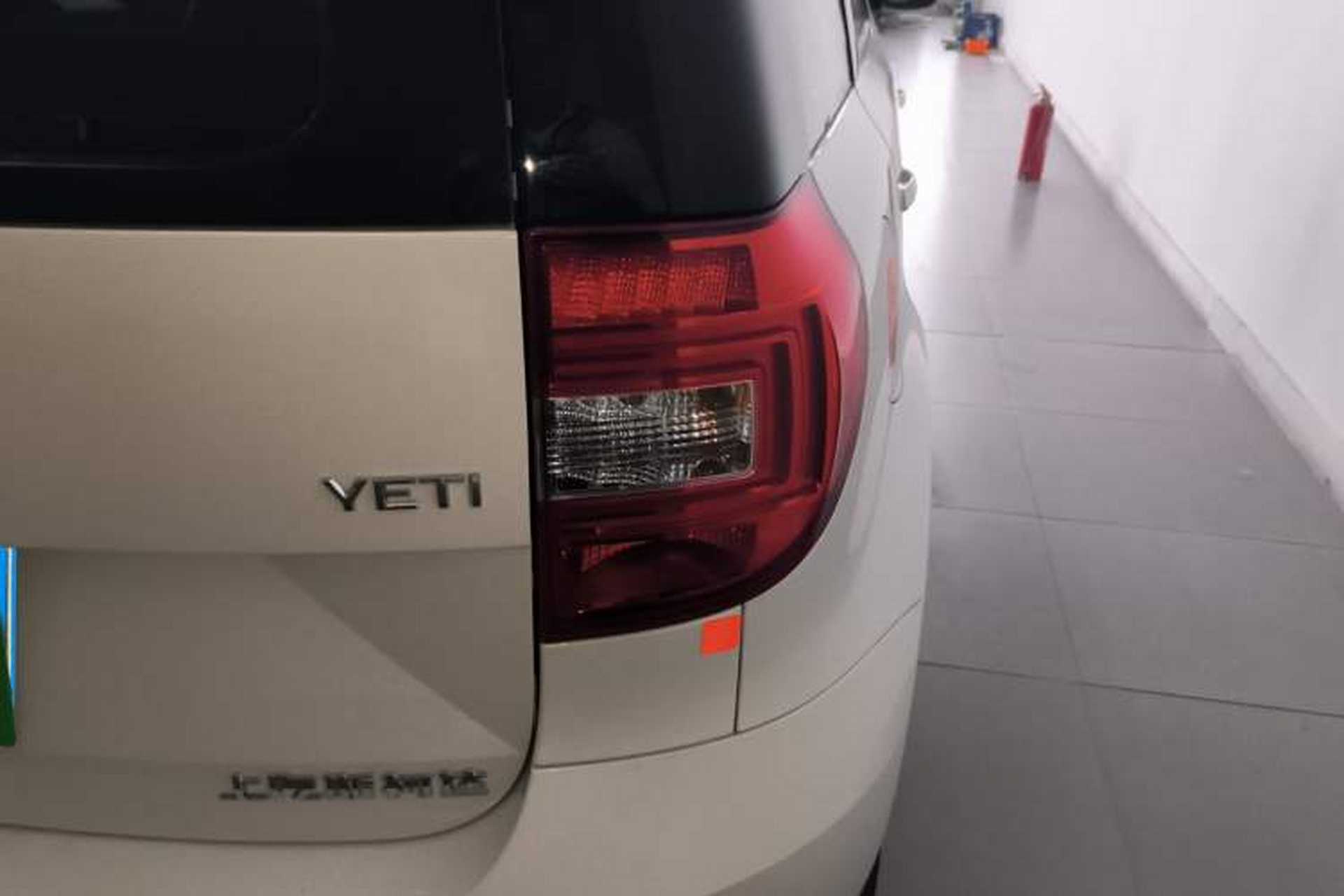 Used Skoda Yeti 2017 TSI280 DSG Advanced Edition Right Rear Taillight