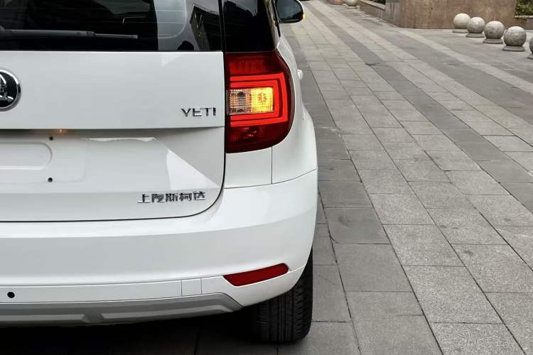 Used Skoda Yeti 2017 TSI280 DSG Advanced Edition Right Rear Taillight