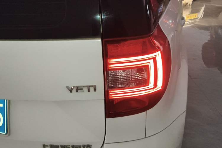 Used Skoda Yeti 2017 TSI280 DSG Advanced Edition Right Rear Taillight