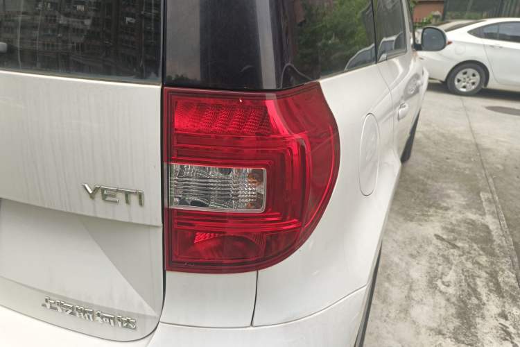 Used Skoda Yeti 2017 TSI280 DSG Advanced Edition Right Rear Taillight