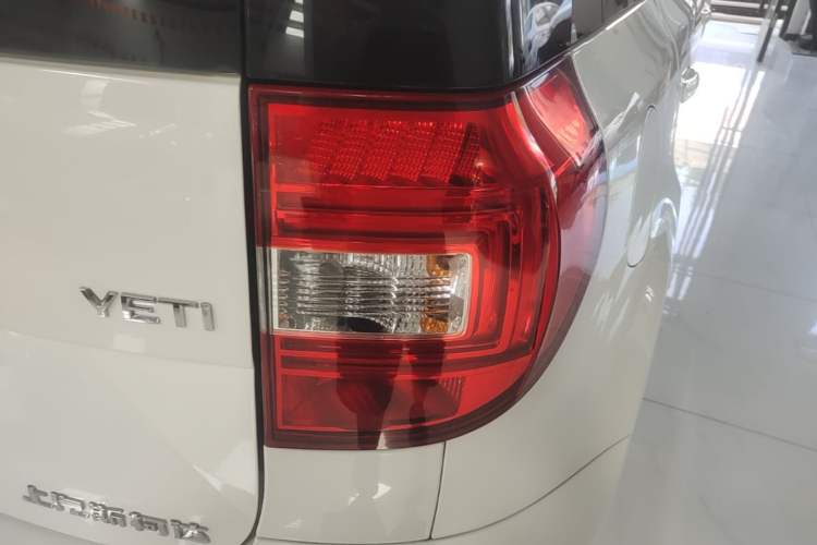 Used Skoda Yeti 2017 TSI280 DSG Advanced Edition Right Rear Taillight