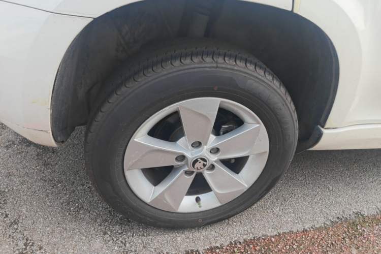 Used Skoda Yeti 2017 TSI280 DSG Car Enjoy Brothers Edition Right Rear Wheel Hub